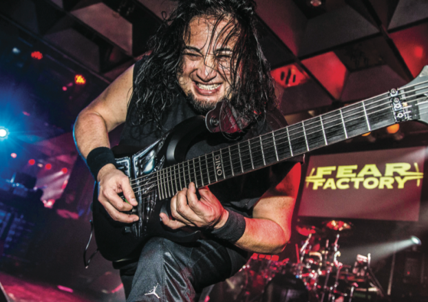 El 2 de septiembre de 1966 nació Dino Cazares, guitarrista de Fear Factory | El Calendario del Metal